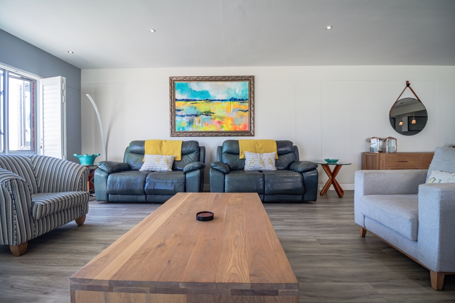 3 Bedroom Property for Sale in Summerstrand Eastern Cape